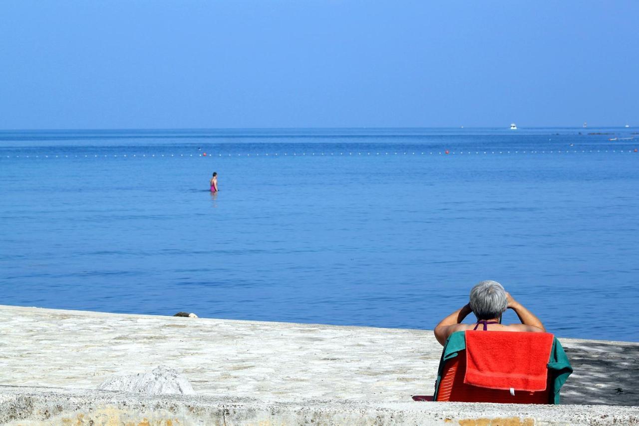 Apartments With A Parking Space Umag - 7110 외부 사진