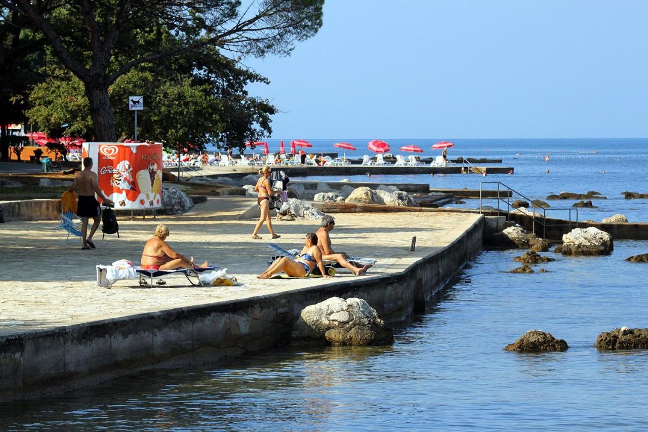 Apartments With A Parking Space Umag - 7110 외부 사진
