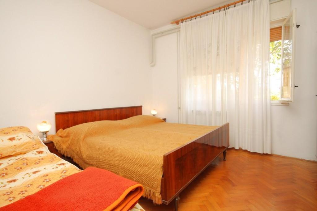 Apartments With A Parking Space Umag - 7110 외부 사진